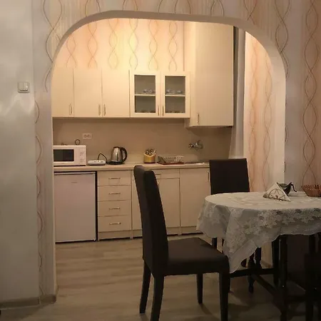 Апартамент Фамилия * Velingrad